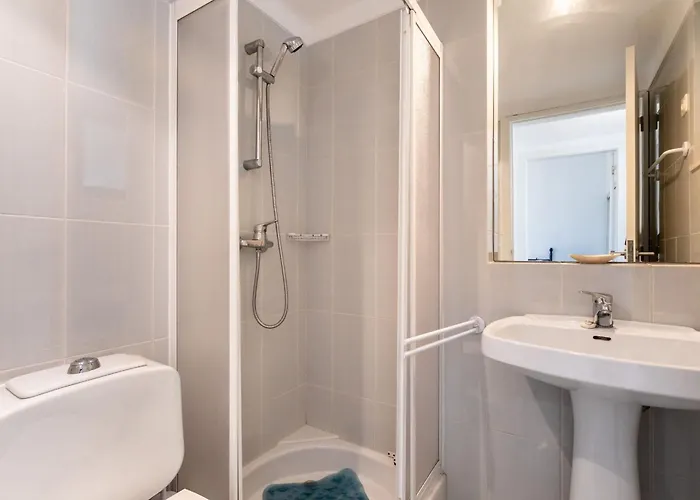 Villa Ipanema Poolside Living By Lovelystay Quarteira