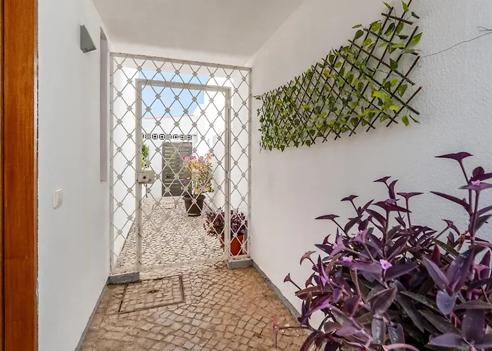 Ipanema Poolside Living By Lovelystay Villa
