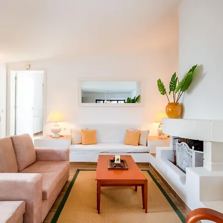 Villa Ipanema Poolside Living By Lovelystay *